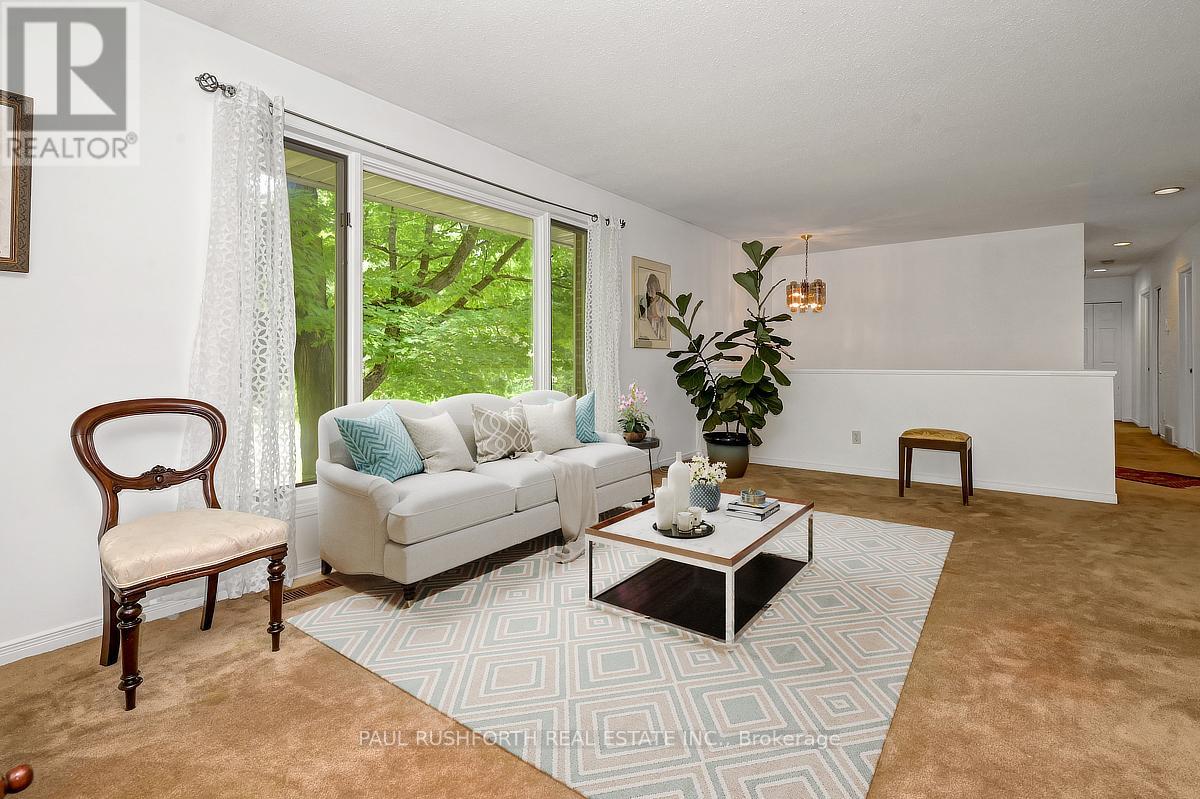 Photo 3 of 136 Grey Stone Drive, Ottawa ON