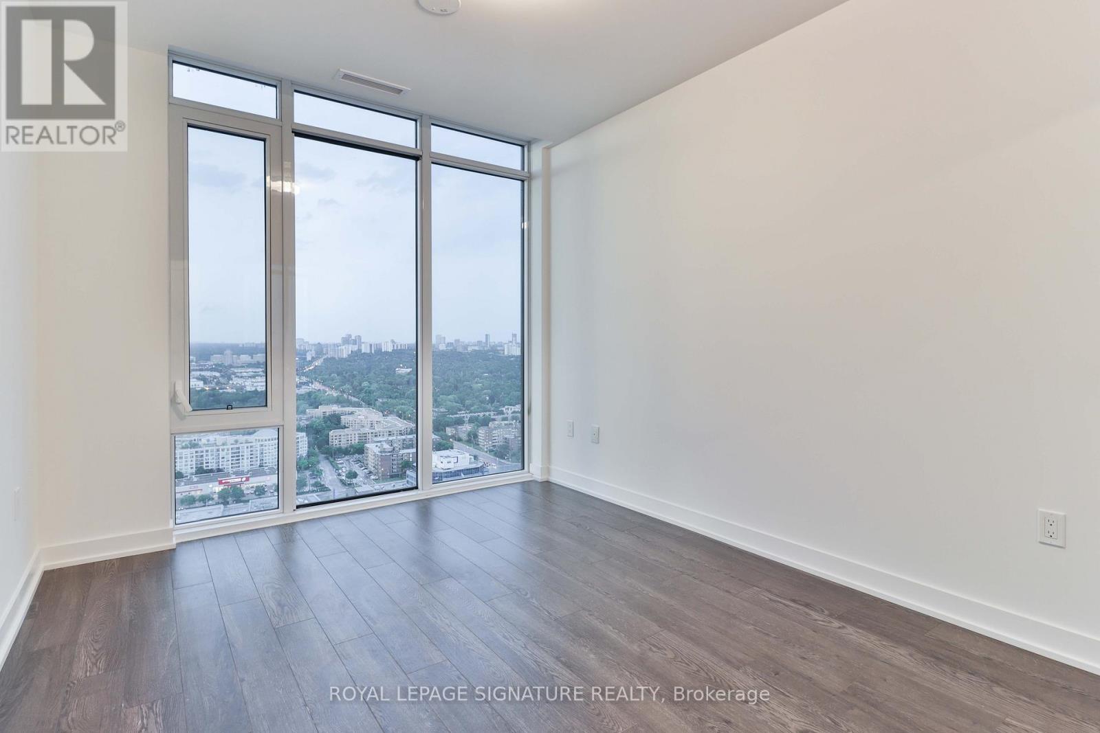 Photo 4 of 3205 50 Oneill Road, Toronto ON
