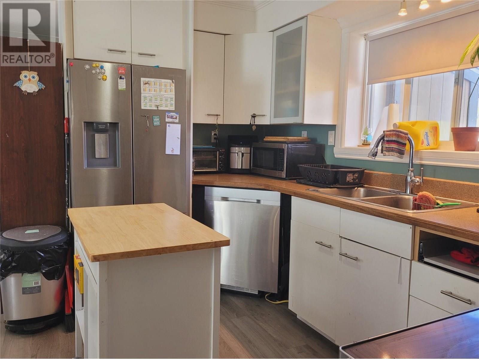 560 Station Road, Barriere