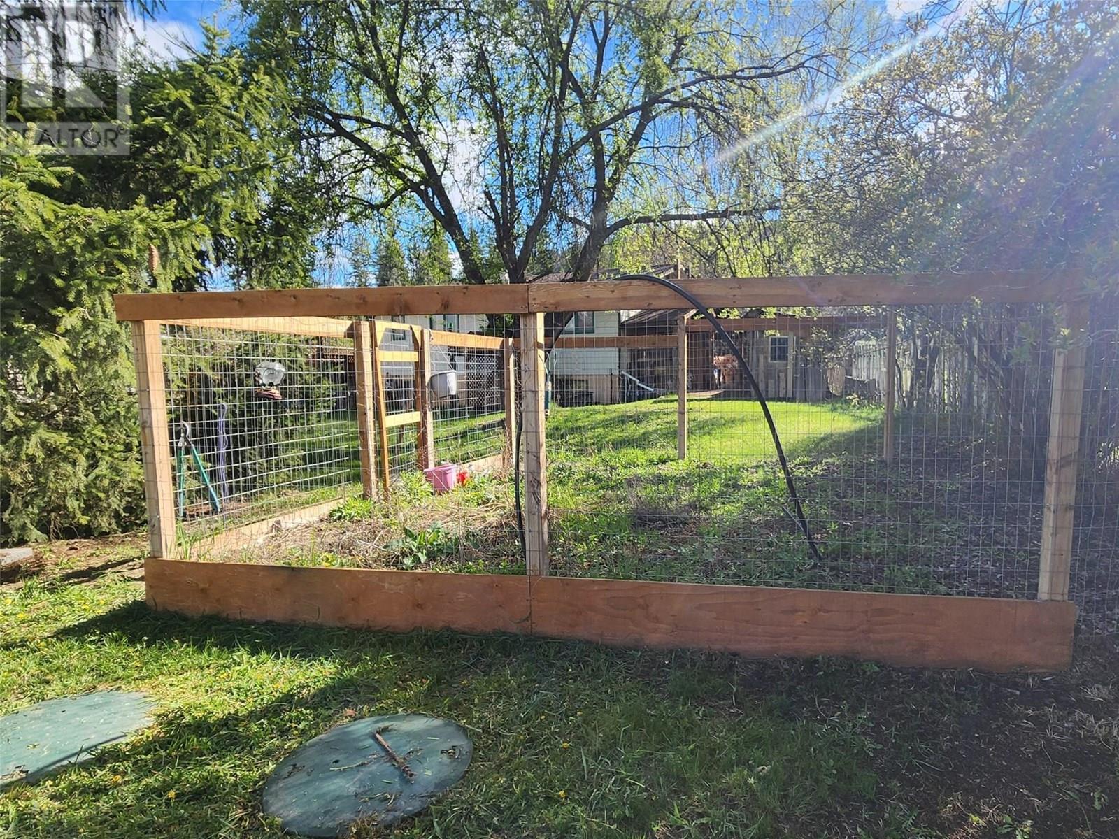 560 Station Road, Barriere