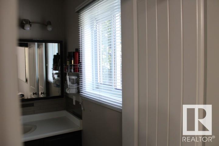 Photo 26 of 13304 70 St Nw, Edmonton AB