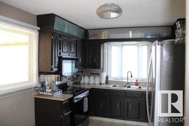 Photo 29 of 13304 70 St Nw, Edmonton AB