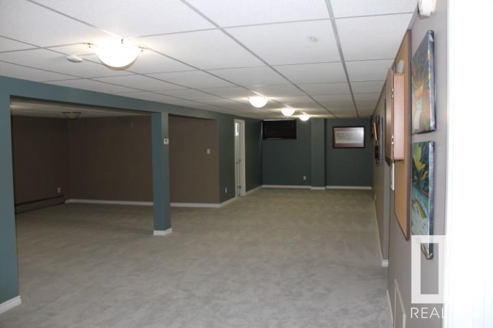 Photo 36 of 13304 70 St Nw, Edmonton AB