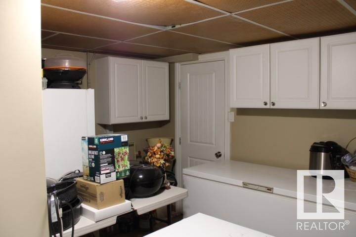 Photo 47 of 13304 70 St Nw, Edmonton AB