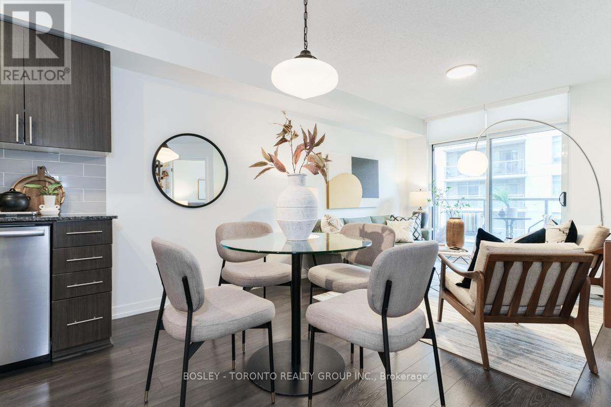 Photo 18 of 720 812 Lansdowne Avenue, Toronto ON