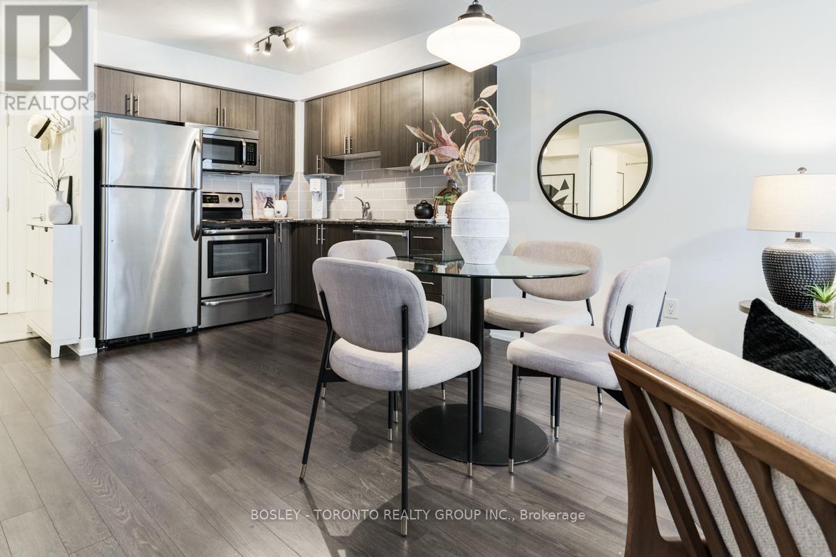 Photo 13 of 720 812 Lansdowne Avenue, Toronto ON