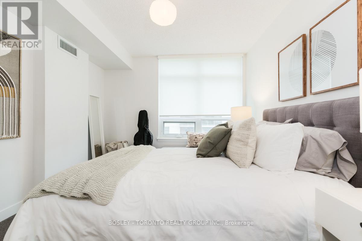 Photo 11 of 720 812 Lansdowne Avenue, Toronto ON