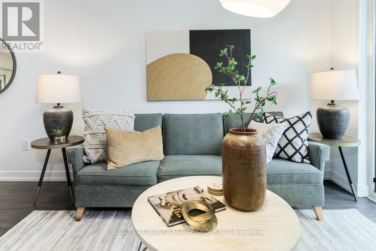 Photo 17 of 720 812 Lansdowne Avenue, Toronto ON