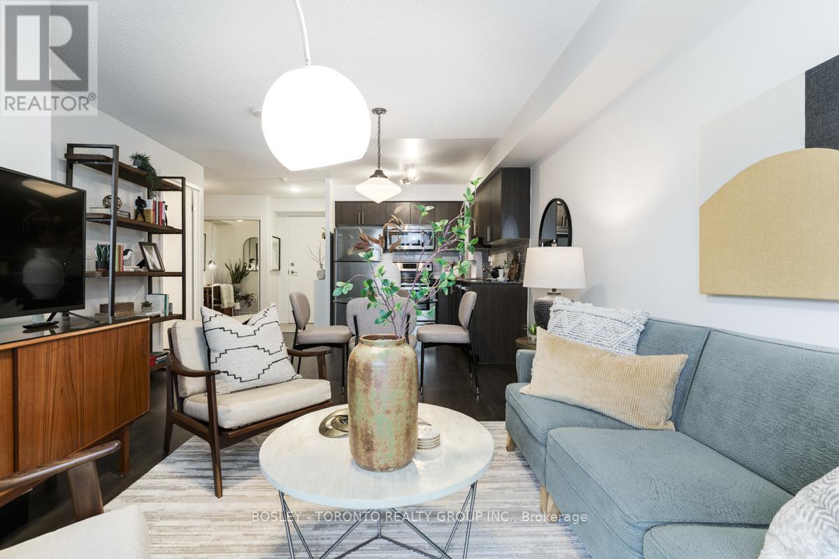Photo 16 of 720 812 Lansdowne Avenue, Toronto ON