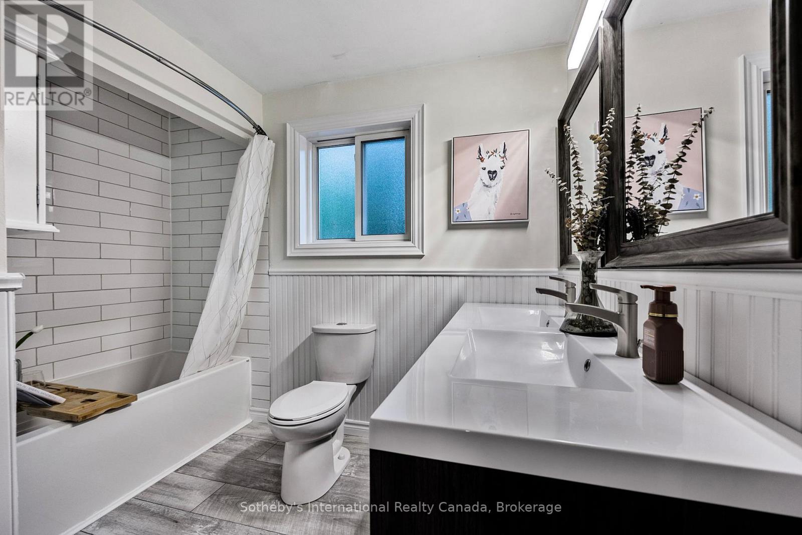 Photo 25 of 4 Peacher Street, Springwater ON