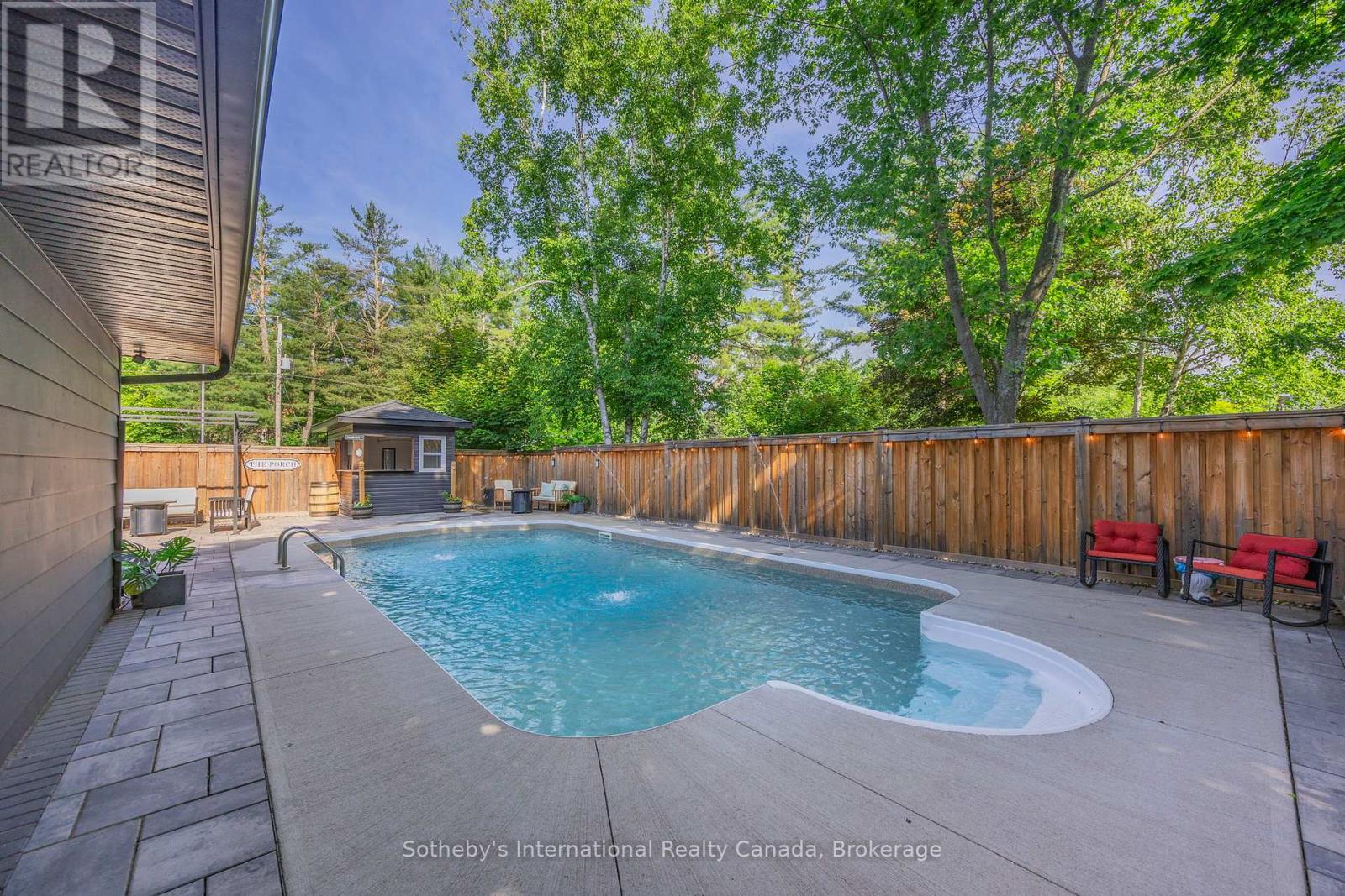 Photo 35 of 4 Peacher Street, Springwater ON
