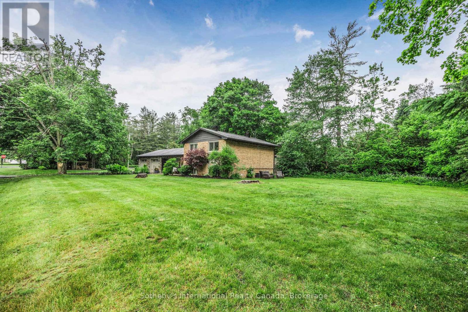 Photo 42 of 4 Peacher Street, Springwater ON