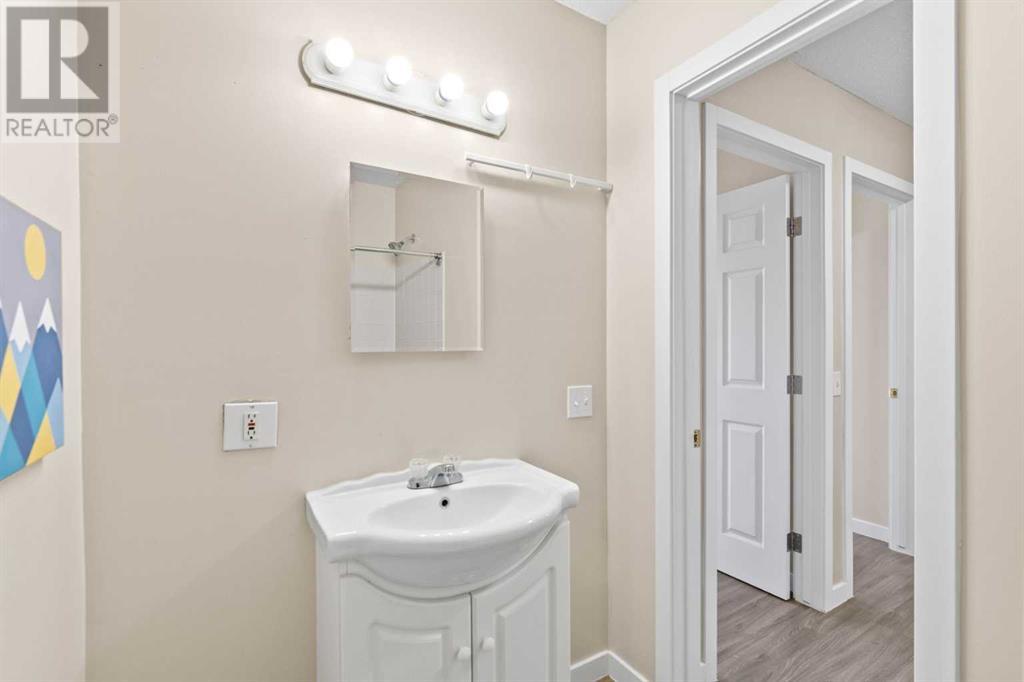 Single Family House for Sale in    Street Thorncliffe Calgary 