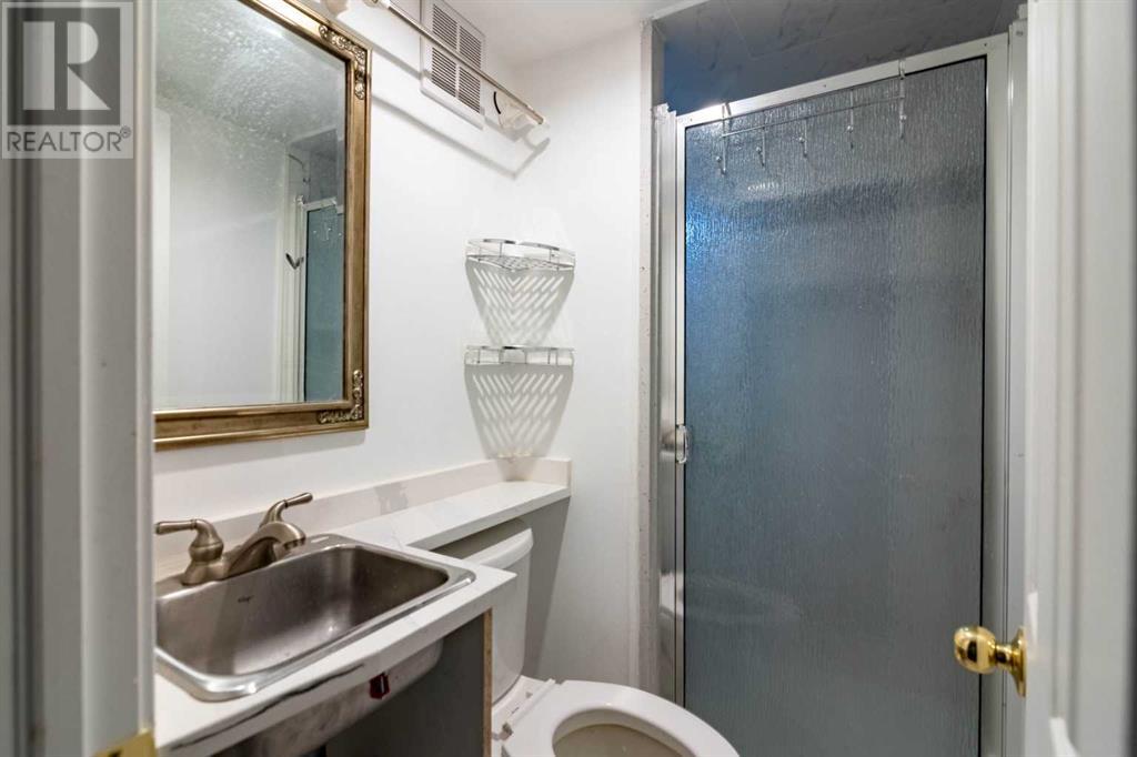 Single Family House for Sale in    Street Thorncliffe Calgary 