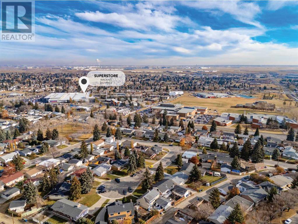 Single Family House for Sale in    Street Thorncliffe Calgary 