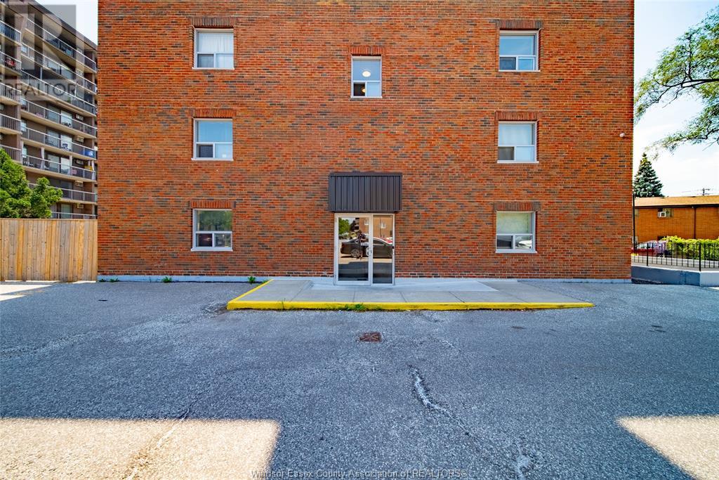 Photo 41 of 3905 Riverside Drive East Unit 403, Windsor ON