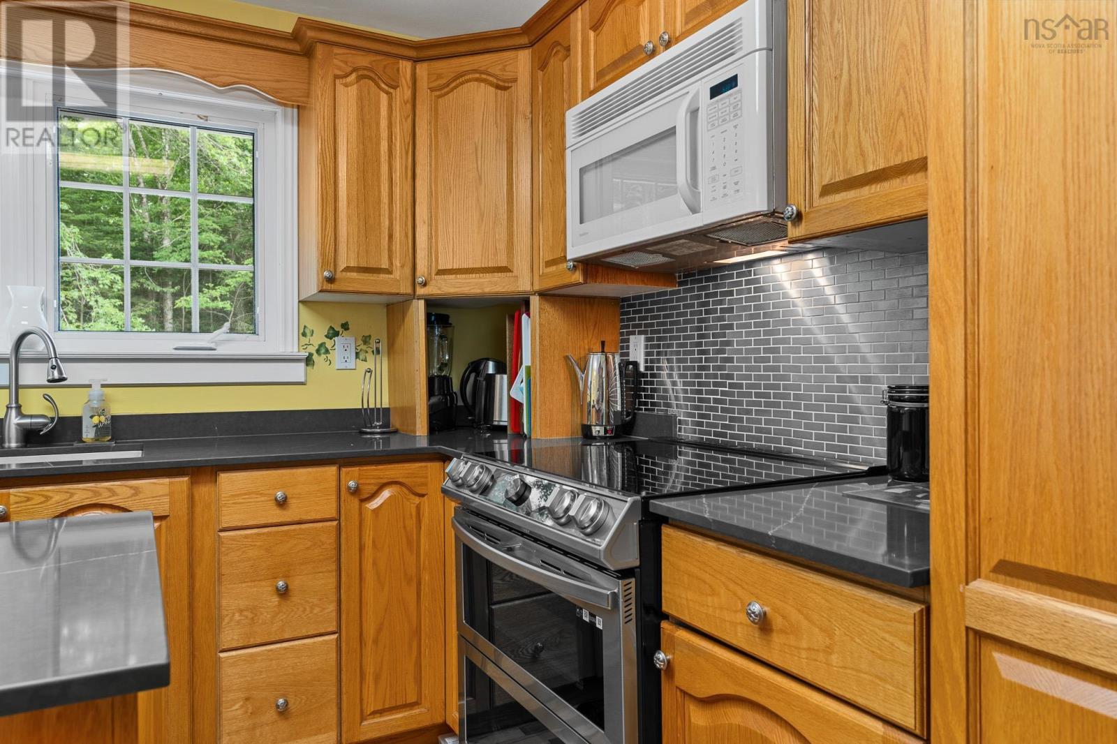 Photo 20 of 576 Lakeview Avenue, Middle Sackville NS