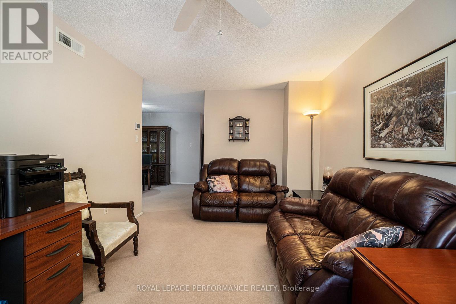 Photo 2 of 170 Midsummer Terrace, Ottawa ON