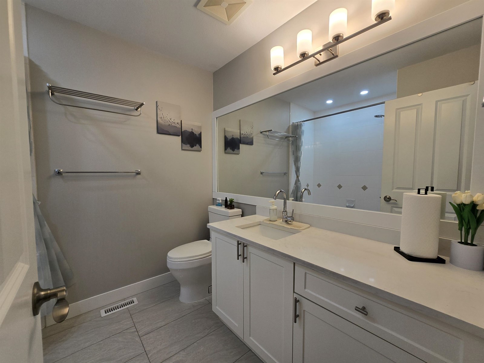 Photo 10 of 68 6533 121 Street, Surrey BC