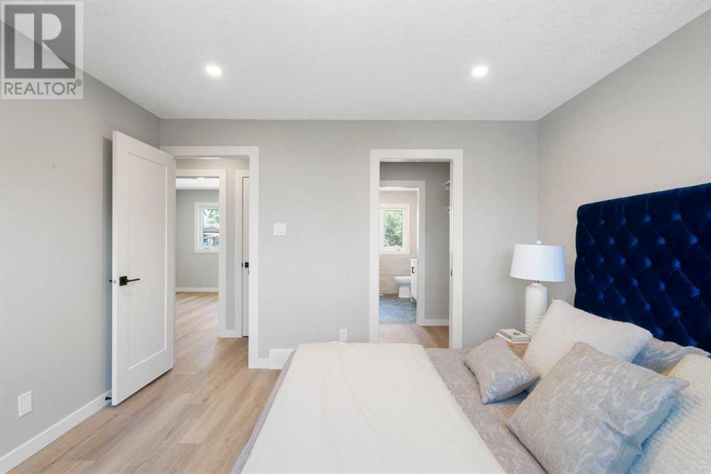 Single Family House 4 Level for Sale in  Lake Bonavista Drive SE Lake Bonavista Calgary 