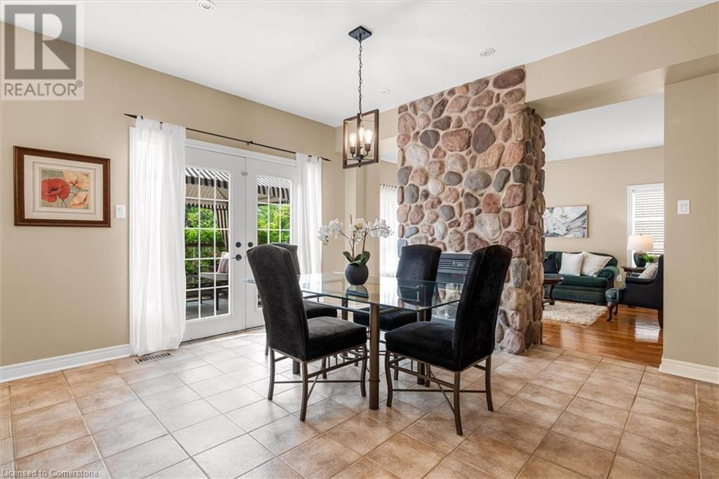 Photo 8 of 29 Gaines Avenue, Dundas ON