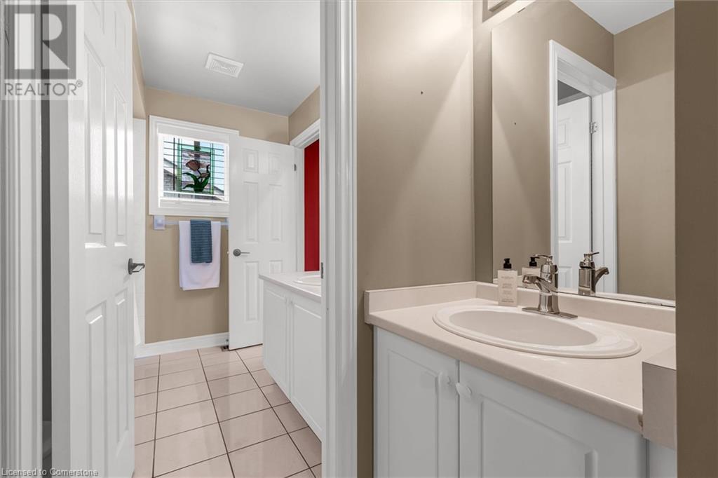 Photo 25 of 29 Gaines Avenue, Dundas ON