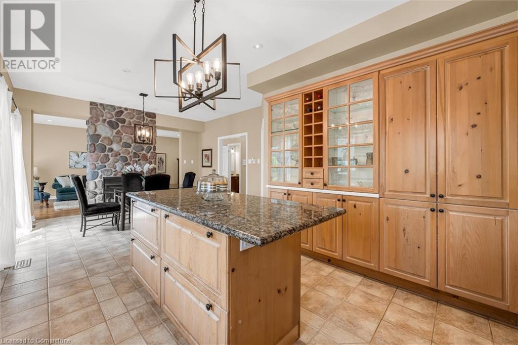 Photo 10 of 29 Gaines Avenue, Dundas ON
