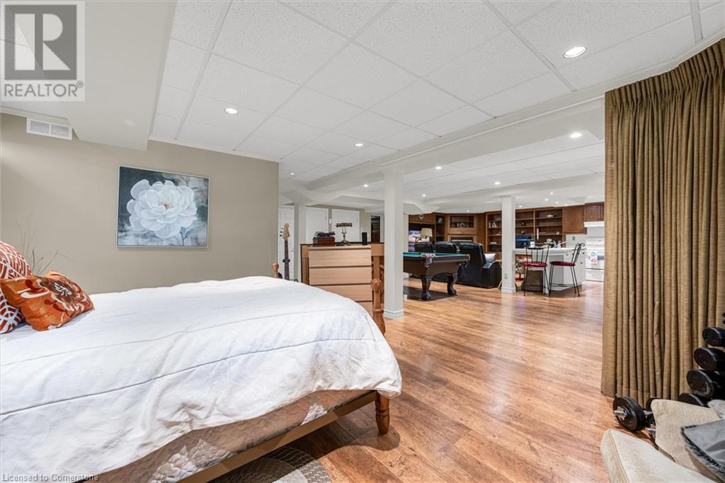 Photo 38 of 29 Gaines Avenue, Dundas ON