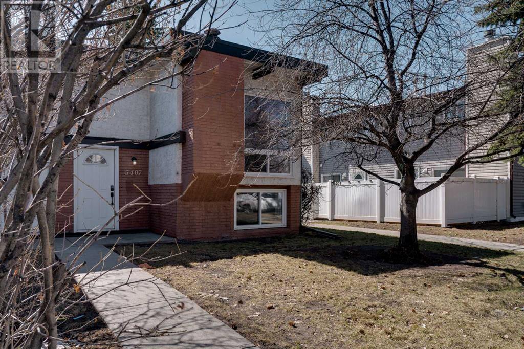Single Family House Bi-level for Sale in  Rundlehorn Drive NE Pineridge Calgary 