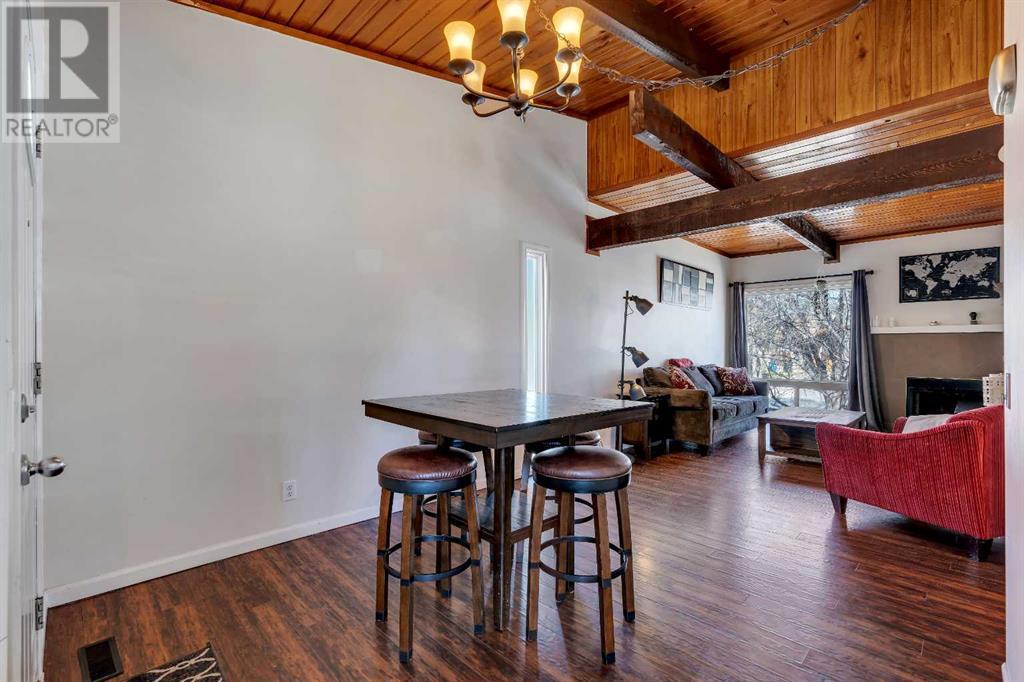 Single Family House Bi-level for Sale in  Rundlehorn Drive NE Pineridge Calgary 