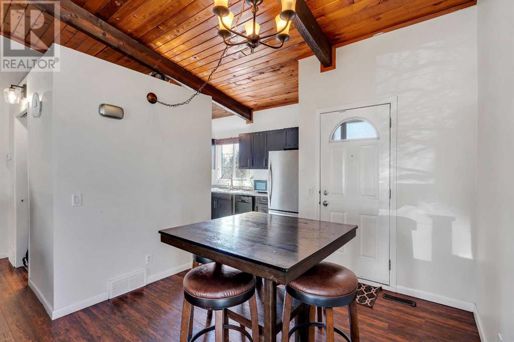Single Family House Bi-level for Sale in  Rundlehorn Drive NE Pineridge Calgary 