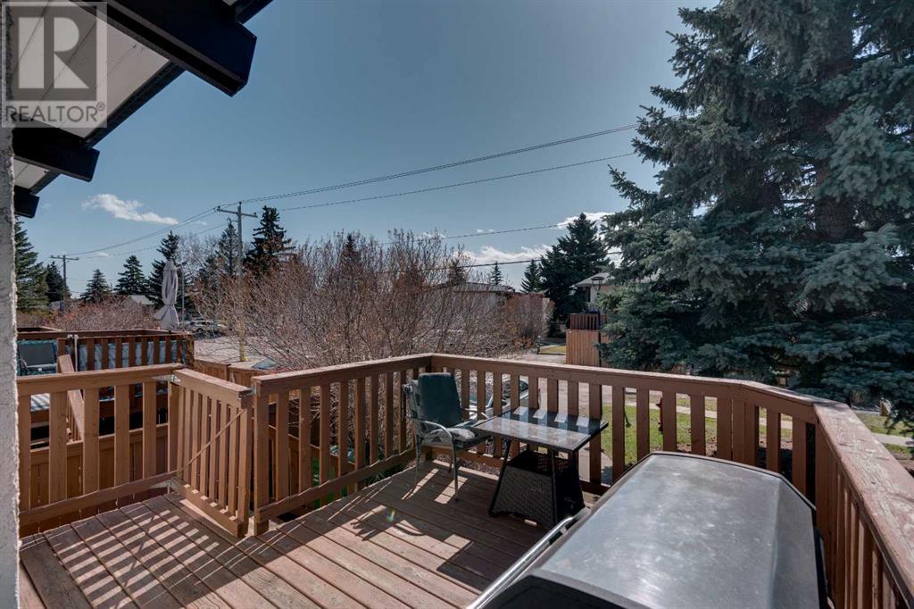 Single Family House Bi-level for Sale in  Rundlehorn Drive NE Pineridge Calgary 