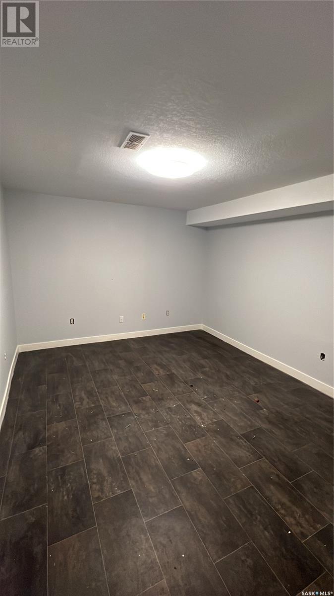 Photo 15 of 1307 Fleet Street, Regina SK