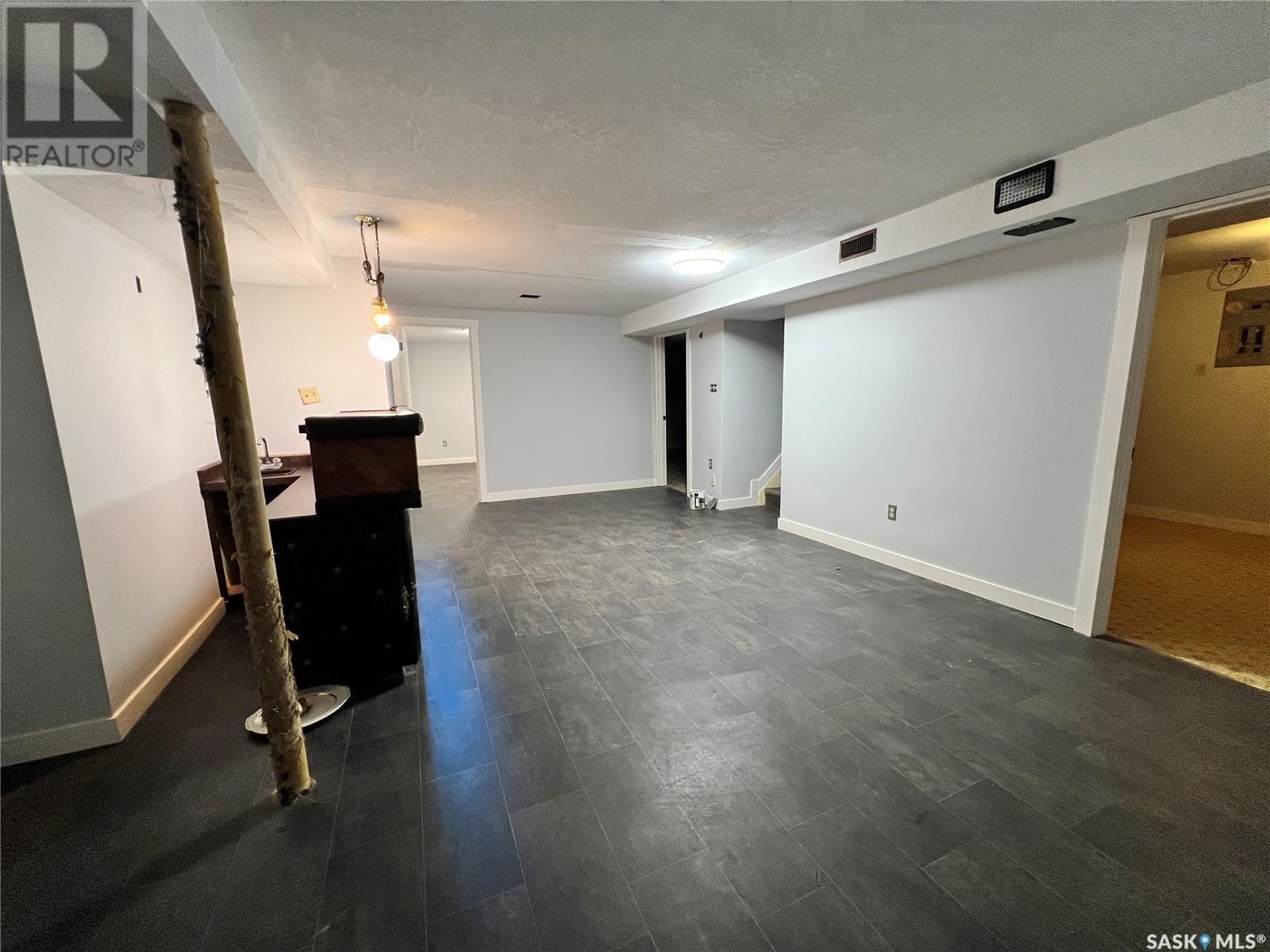 Photo 10 of 1307 Fleet Street, Regina SK