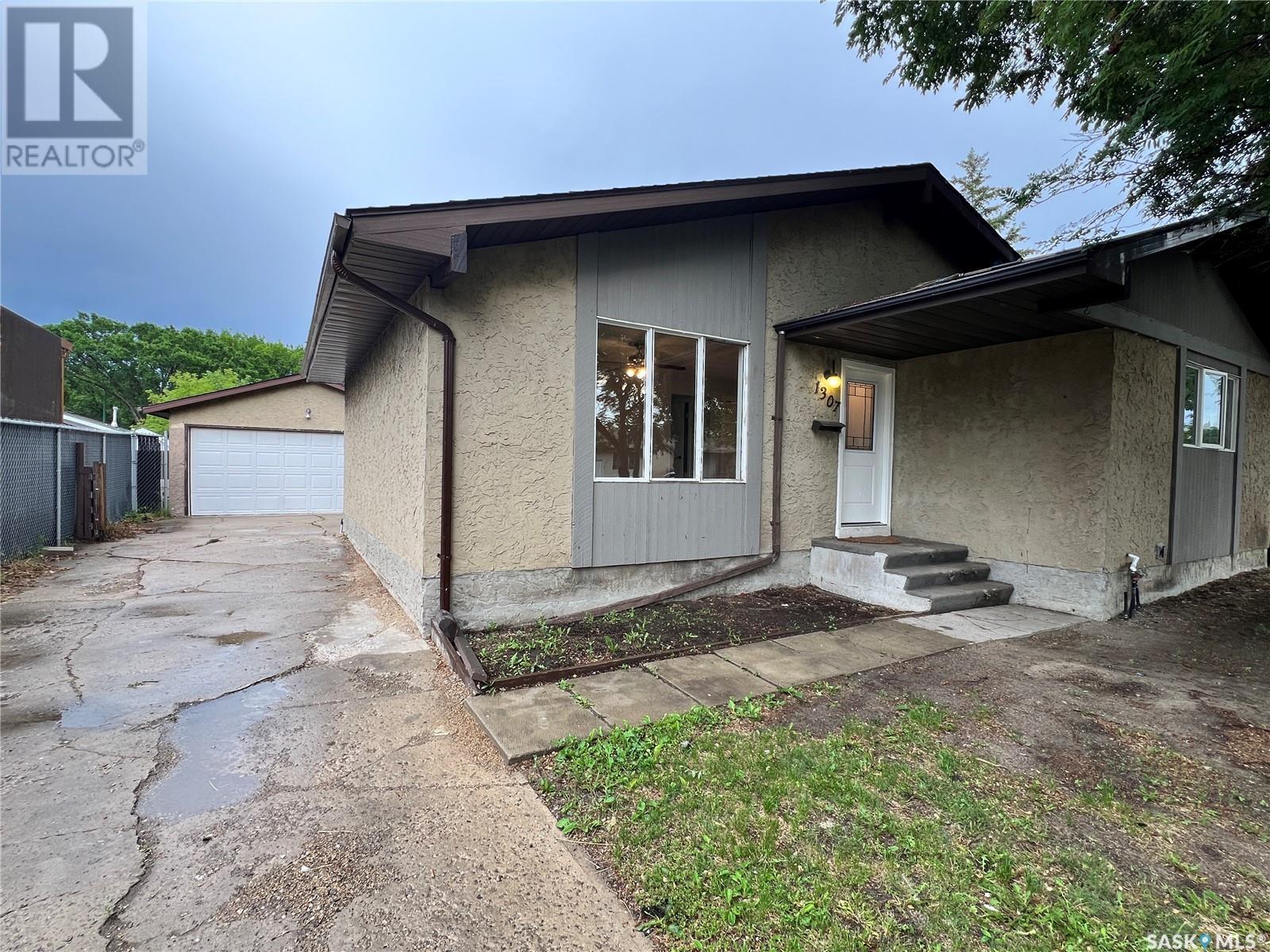 Photo 26 of 1307 Fleet Street, Regina SK