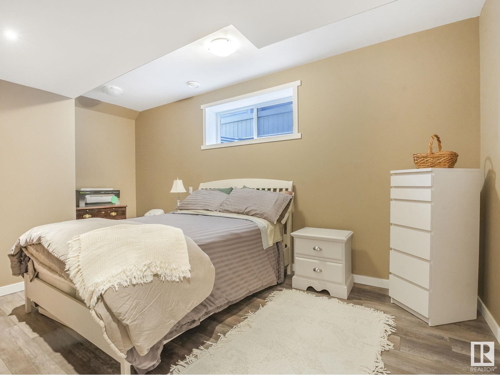Photo 75 of 4207 Goresky Cl Nw, Edmonton AB