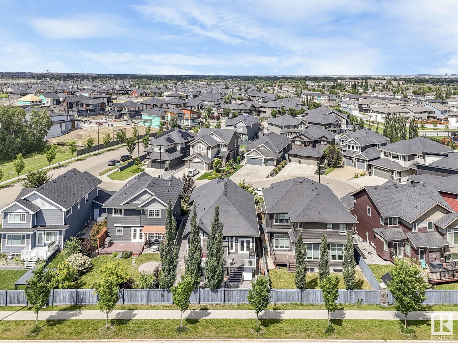 Photo 8 of 4207 Goresky Cl Nw, Edmonton AB