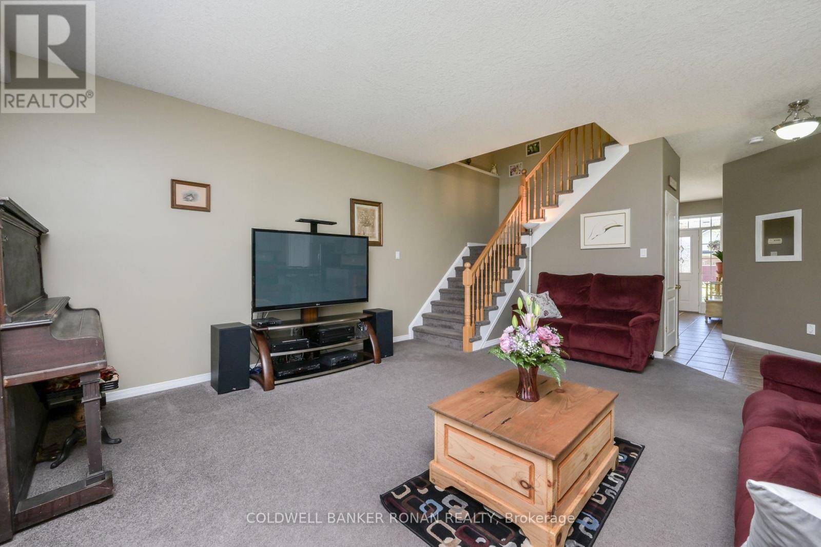 Photo 18 of 22 Chantler Road, New Tecumseth ON