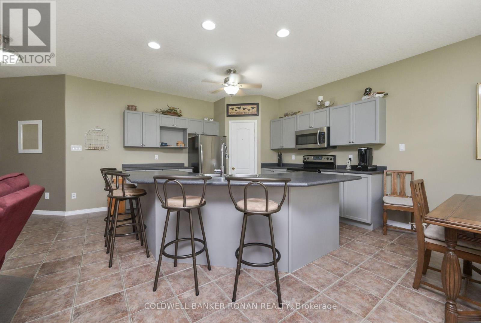 Photo 1 of 22 Chantler Road, New Tecumseth ON