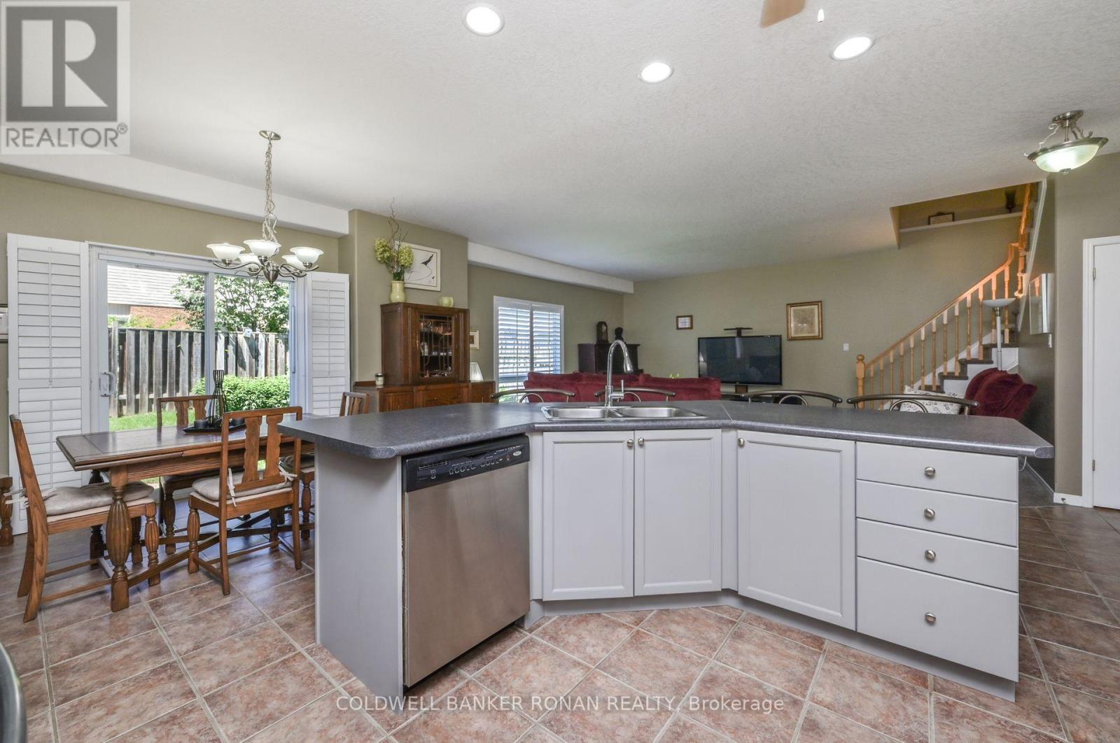 Photo 21 of 22 Chantler Road, New Tecumseth ON