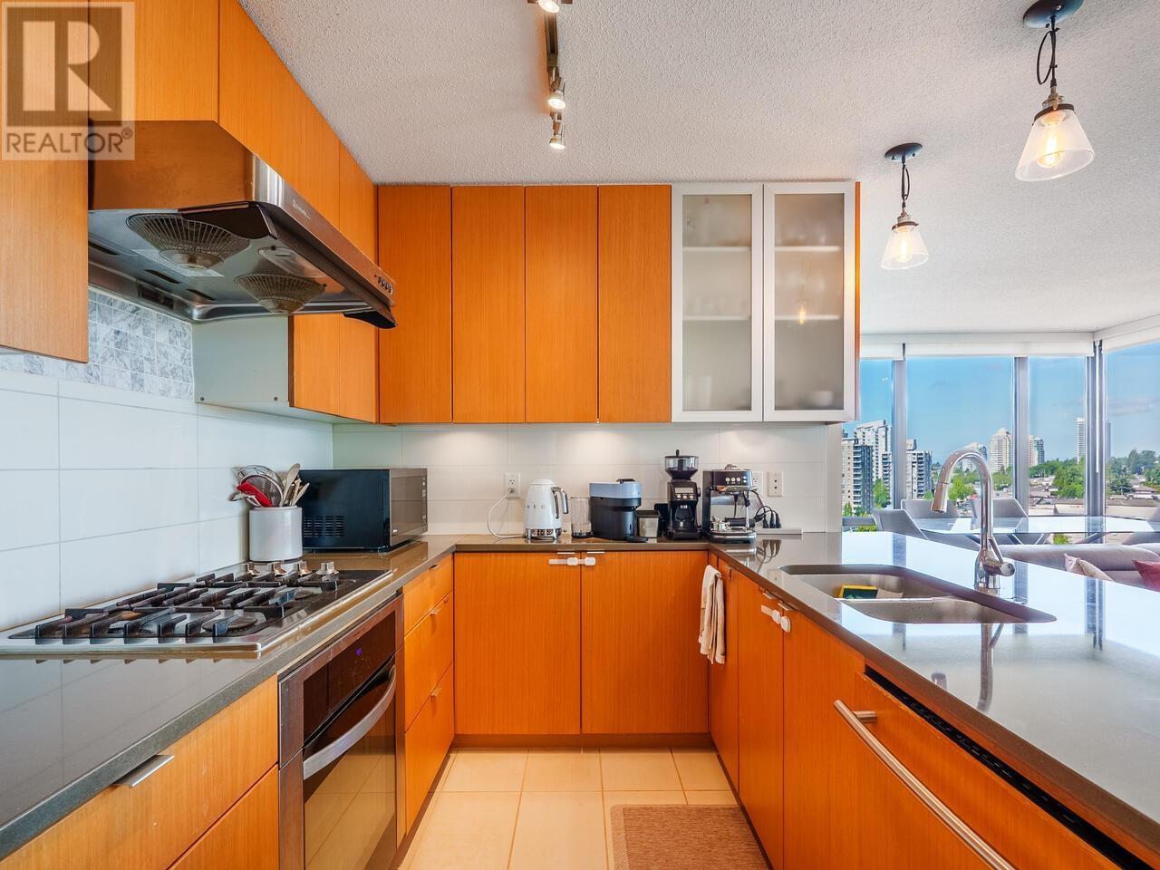 Photo 11 of 1407 7328 Arcola Street, Burnaby BC