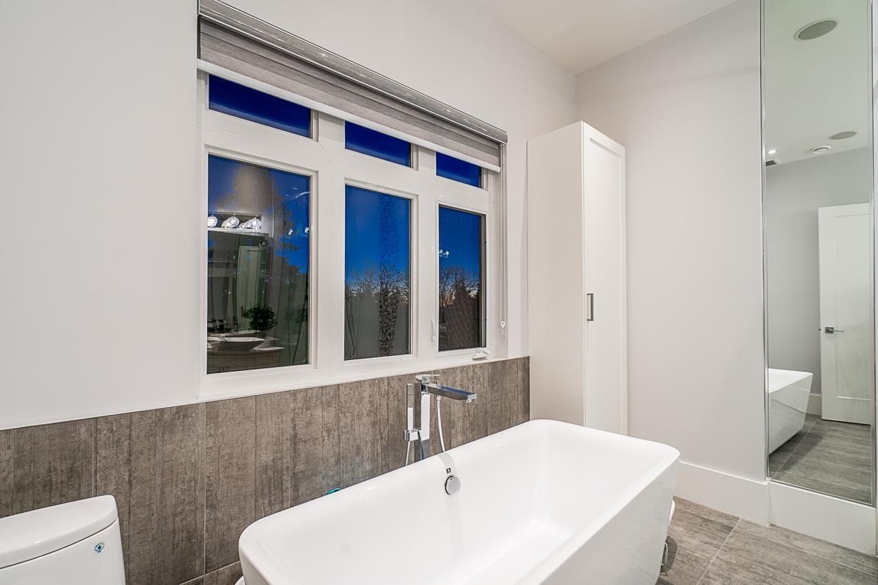 Photo 16 of 13365 57 Avenue, Surrey BC