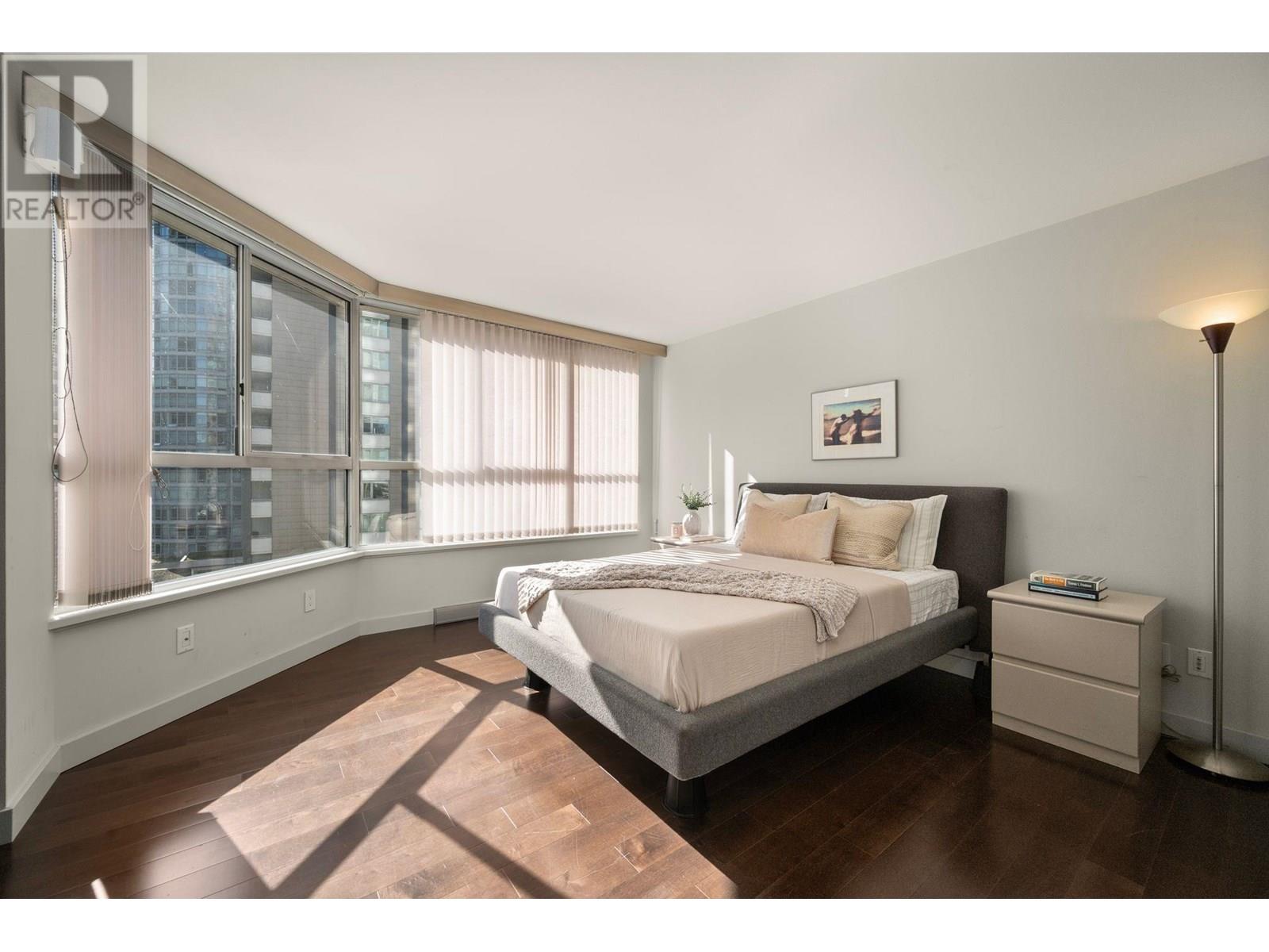 Photo 13 of 602 717 Jervis Street, Vancouver BC