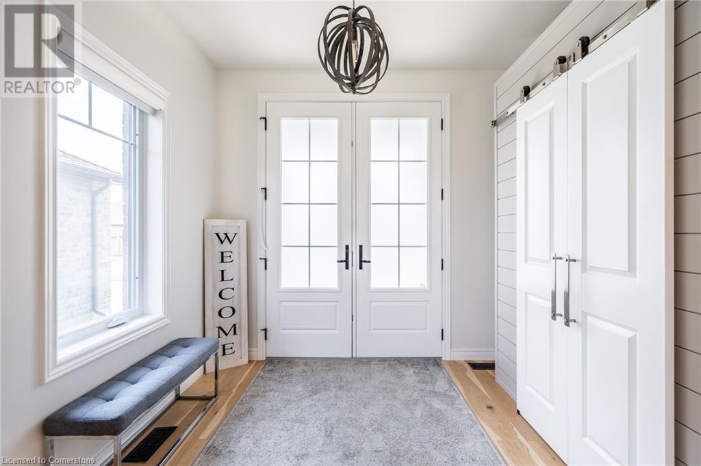 Photo 10 of 16 Whiting Drive, Paris ON
