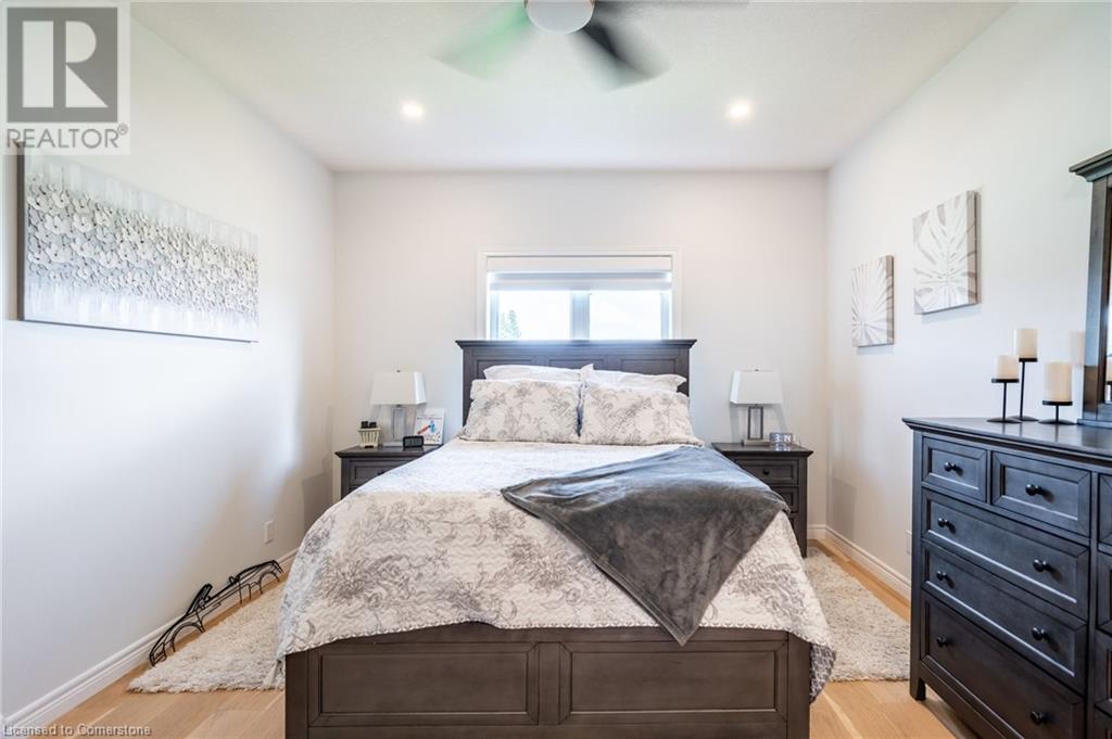 Photo 25 of 16 Whiting Drive, Paris ON