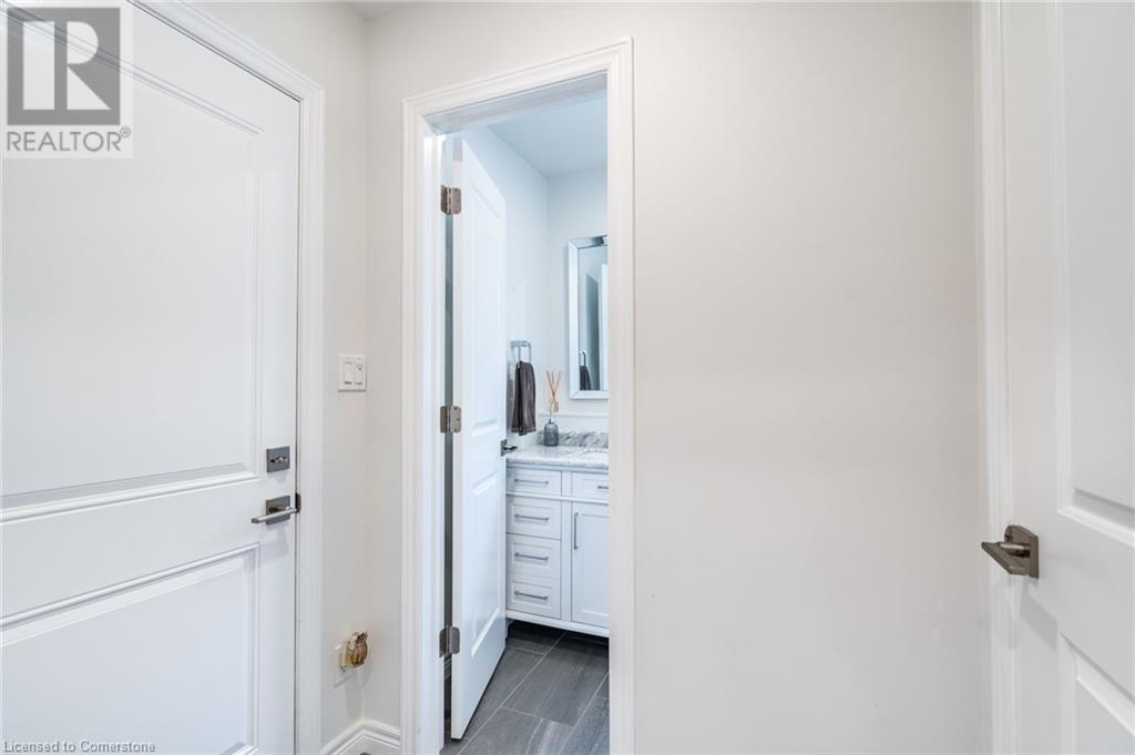 Photo 28 of 16 Whiting Drive, Paris ON