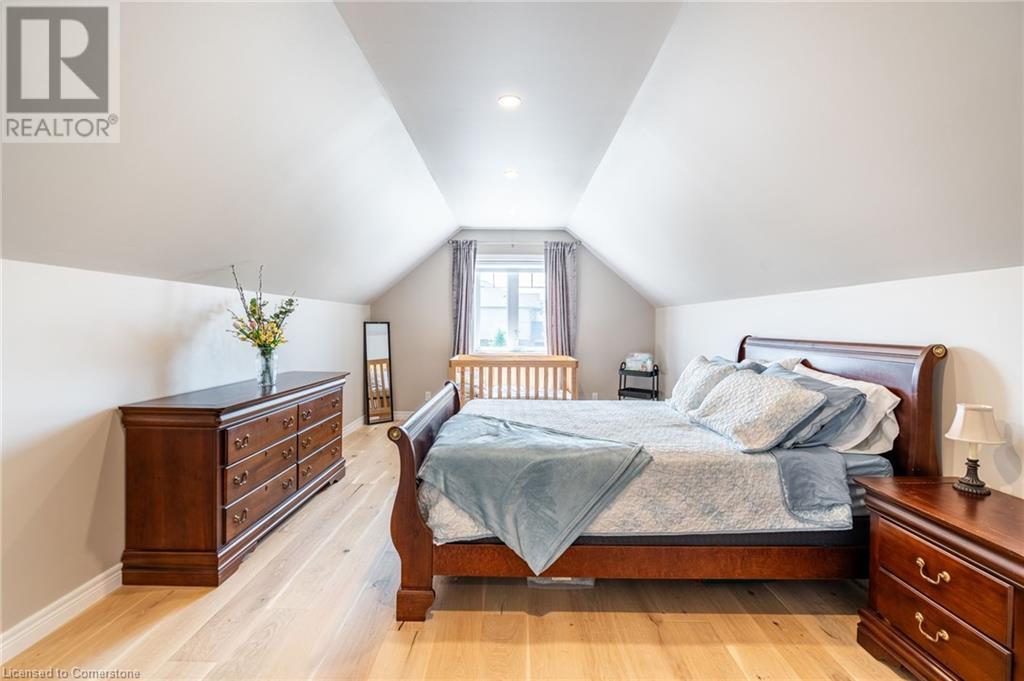 Photo 33 of 16 Whiting Drive, Paris ON