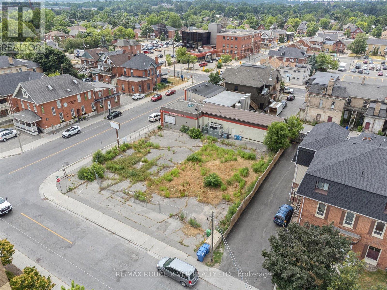 Photo 1 of 288 Charlotte Street, Peterborough Central ON