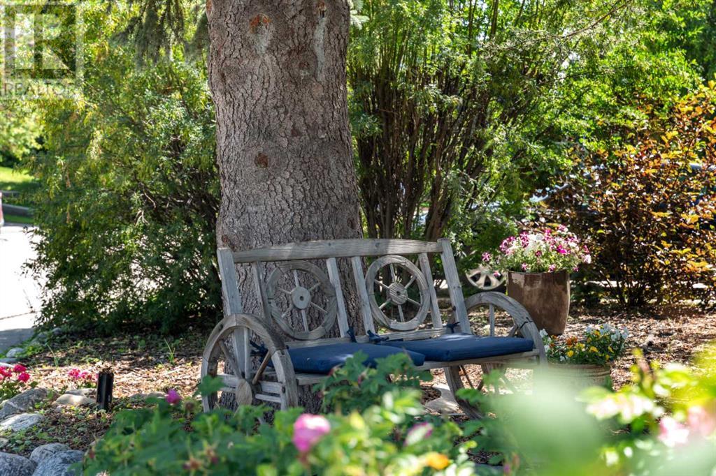Single Family House Bi-level for Sale in  Bearspaw Drive NW Brentwood Calgary 