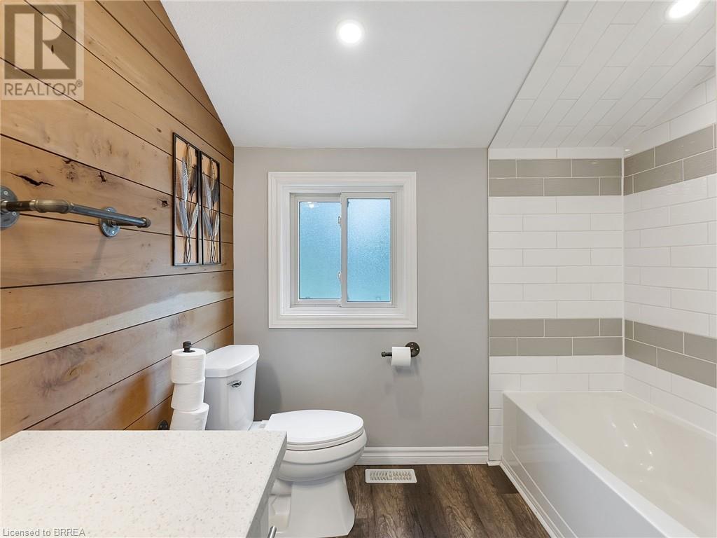 Photo 18 of 233 Oakland Road, Scotland ON